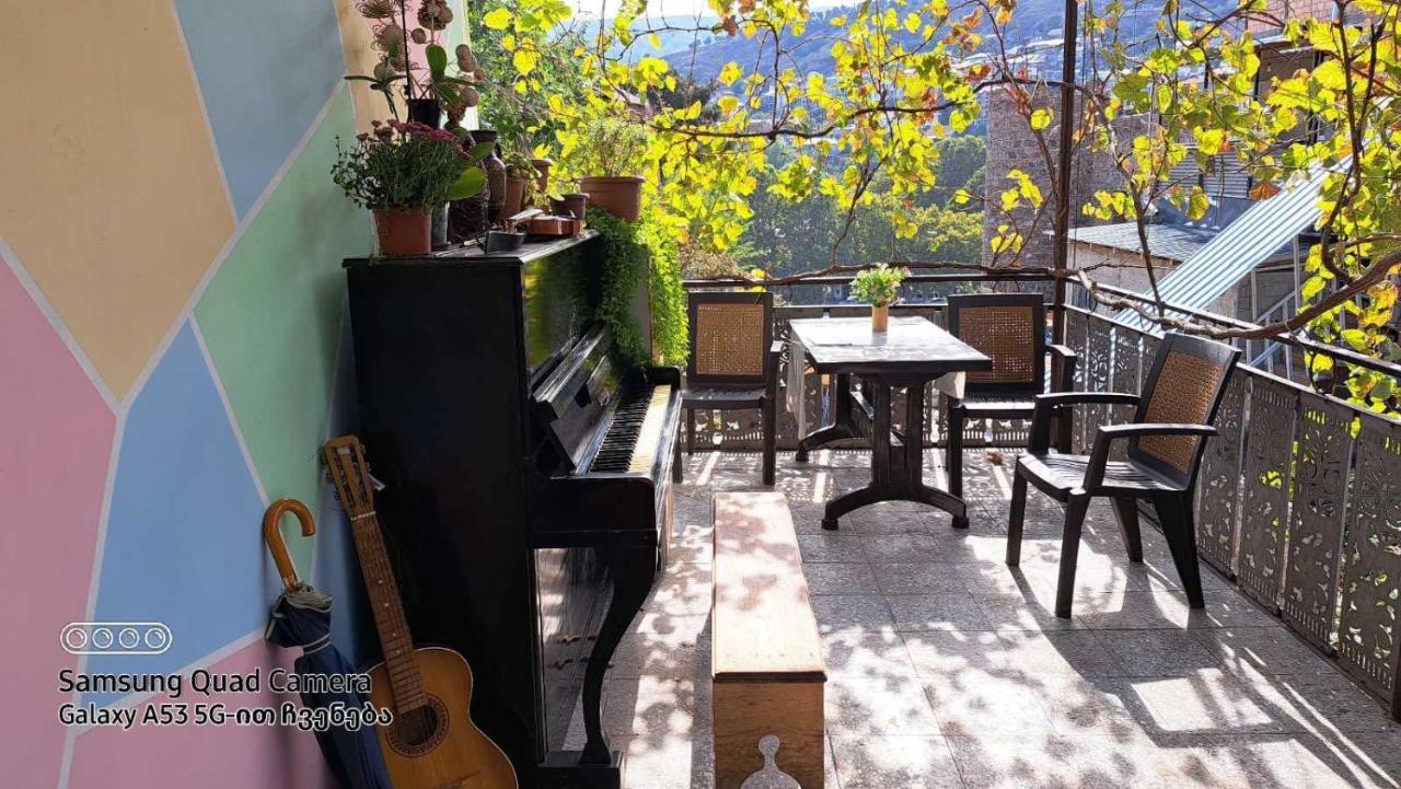 Apartment With A Nice Terrace In Old City Center Tiflis Dış mekan fotoğraf